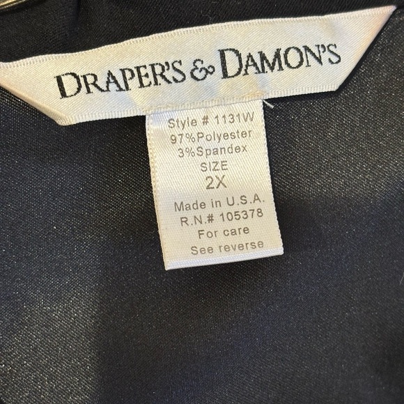 Elegant Black Skirt Set - Picture 5 of 9